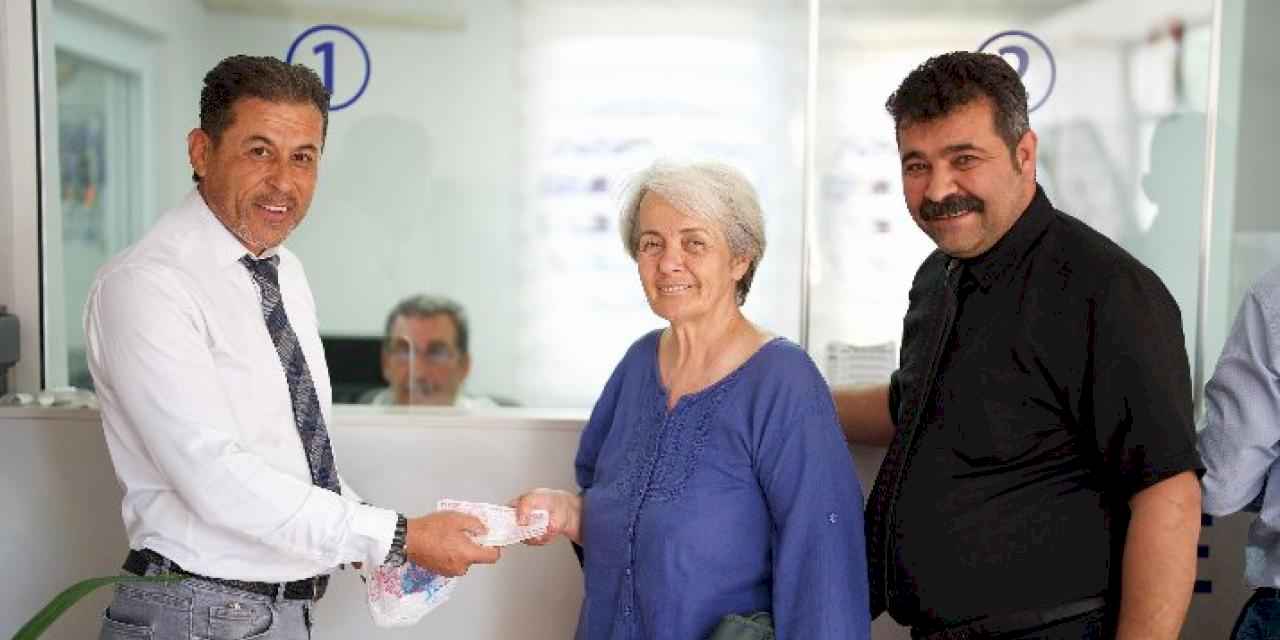 Milas'ta bulunan para sahibine teslim edildi