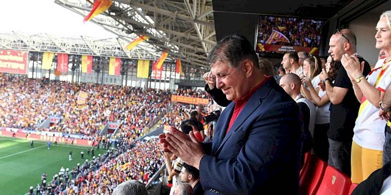 Başkan Tugay Göztepe'nin Süper Lig heyecanına ortak oldu