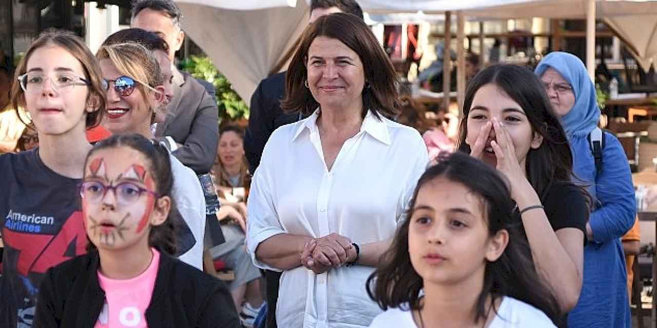 Foça Belediyesi Çocuk Buluşmaları gerçekleştirdi