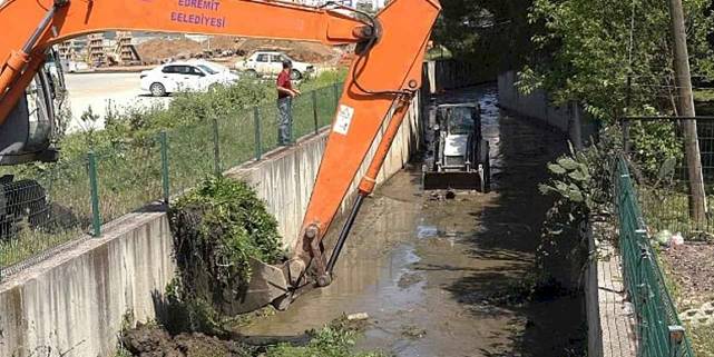 KanlıDere'de temizlik çalışmalarına başladı