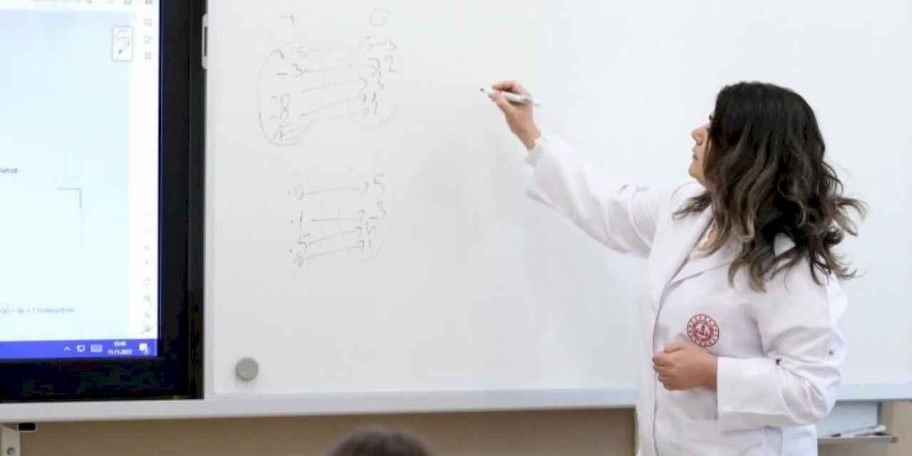 Depremde yer değiştiren öğretmenlere geri dönüş hakkı