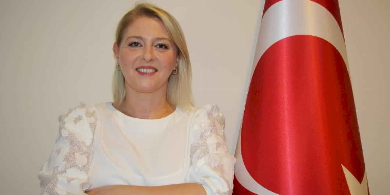Uzunköprü'de afiş tartışması: Özlem Becan'dan yanıt geldi