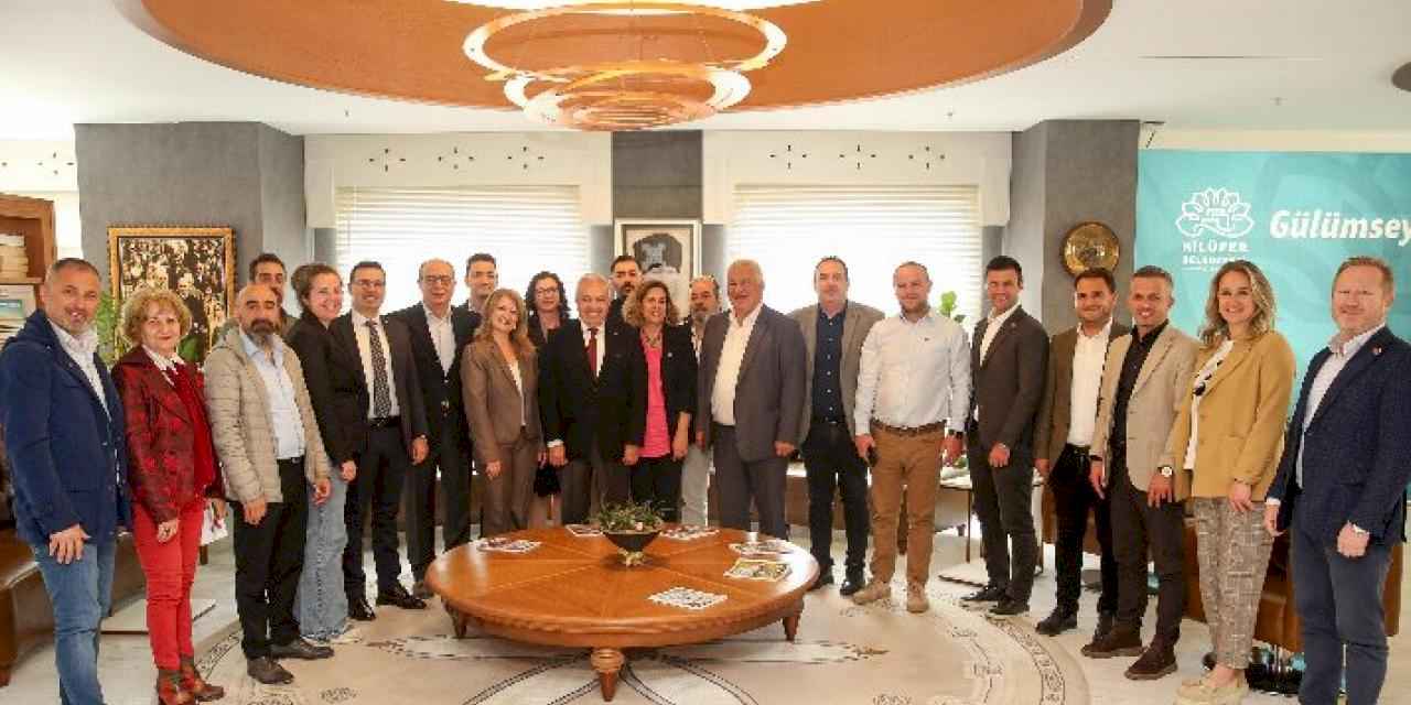 Nilüfer Belediyespor yönetiminden Başkan Özdemir’e ziyaret