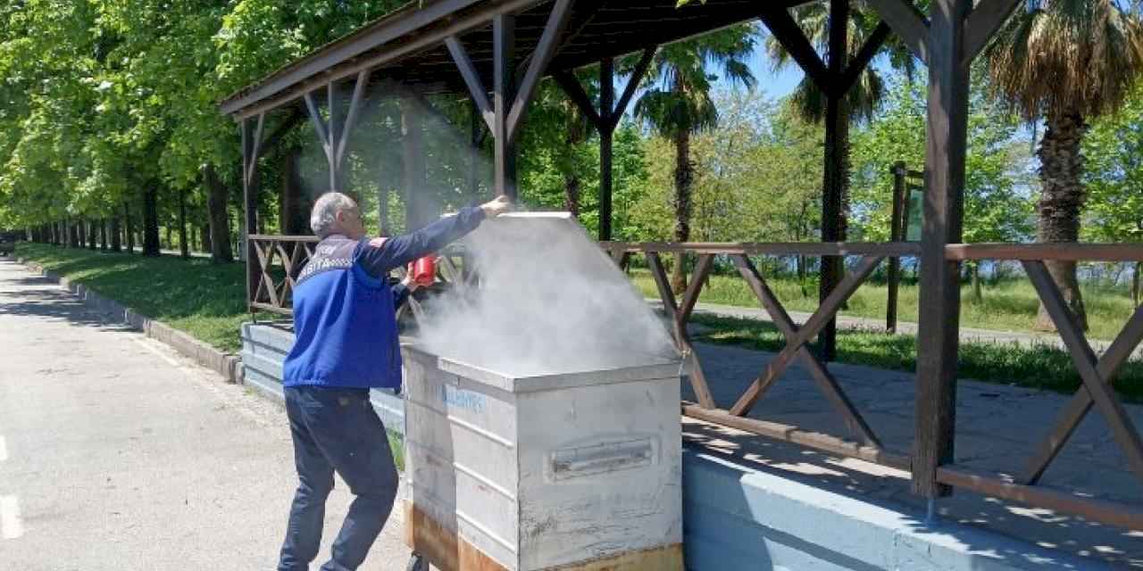 Kocaeli 'de zabıta ekiplerinden konteyner uyarısı