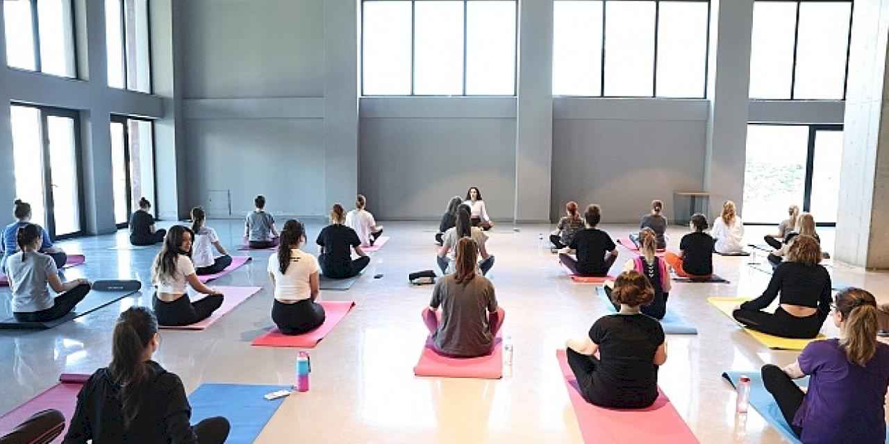 Pancar Deposu'nda yoga buluşmaları devam ediyor