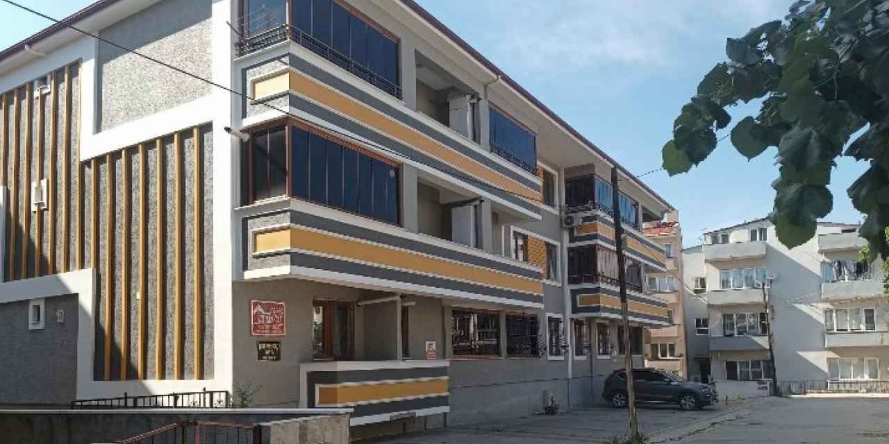 Keşan'da balkondan düşerek yaralanan kişi hayatını kaybetti