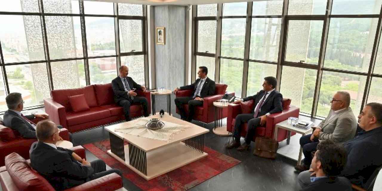 Kaymakam Atilla Kantay’dan Başkan Ferdi Zeyrek’e ziyaret