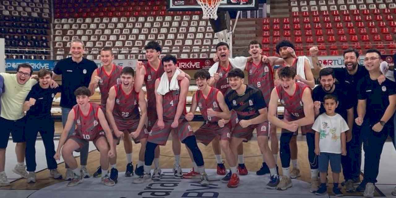 Gemlik Basketbol U18 Erkekler Türkı̇ye Şampı̇yonası’nda finale yükseldi