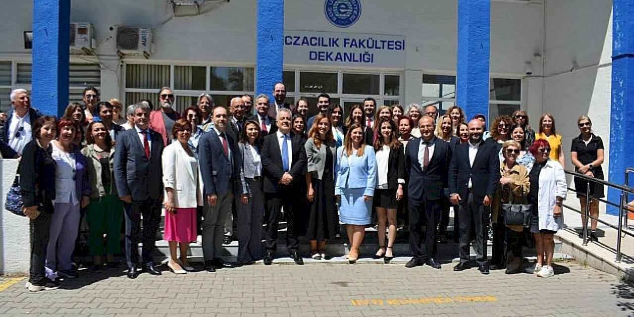 EÜ'de eczacılık eğitiminin 185. yıl dönümü kutlandı