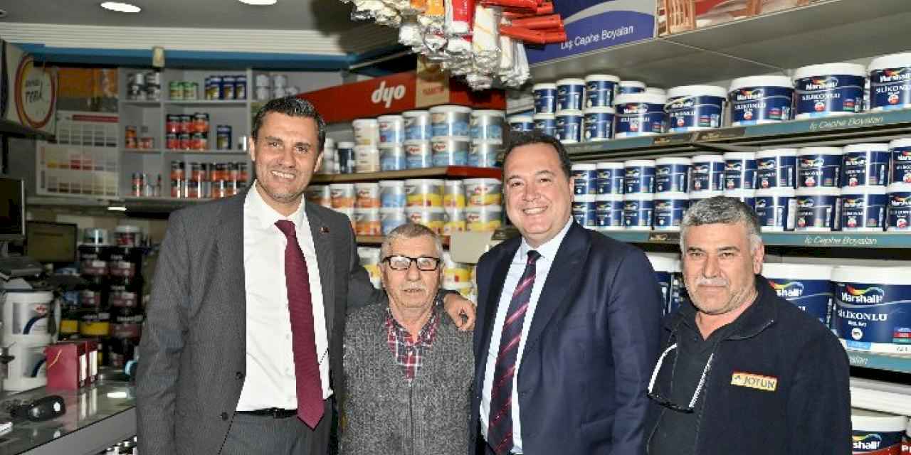Başkan Zeyrek, Akhisar Pazaryeri esnafını ziyaret etti