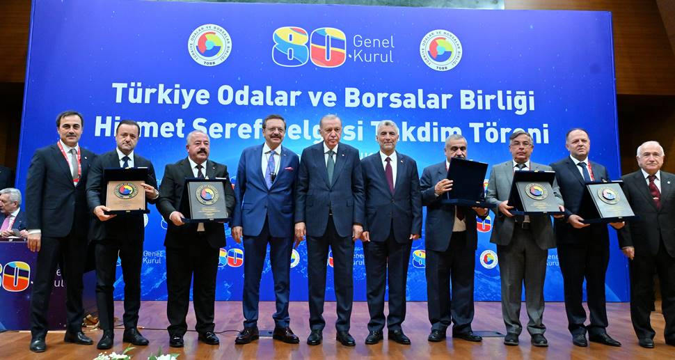 Cumhurbaşkanı Erdoğan'dan Öztürk ve Çitfci'ye Plaket