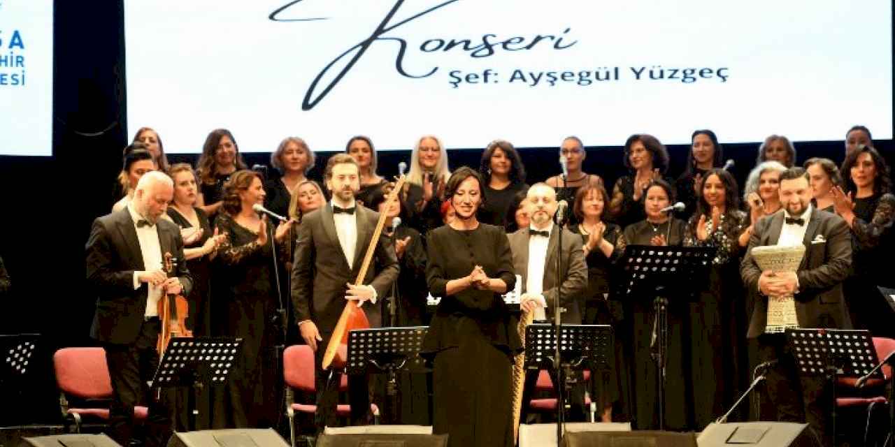 Bursa'da Kadınlar Korosundan ‘Anneler Günü’ konseri