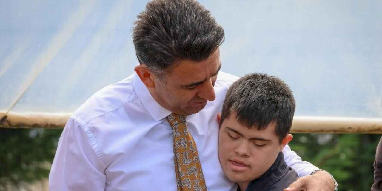 Vali Aygöl özel öğrencilerle buluştu