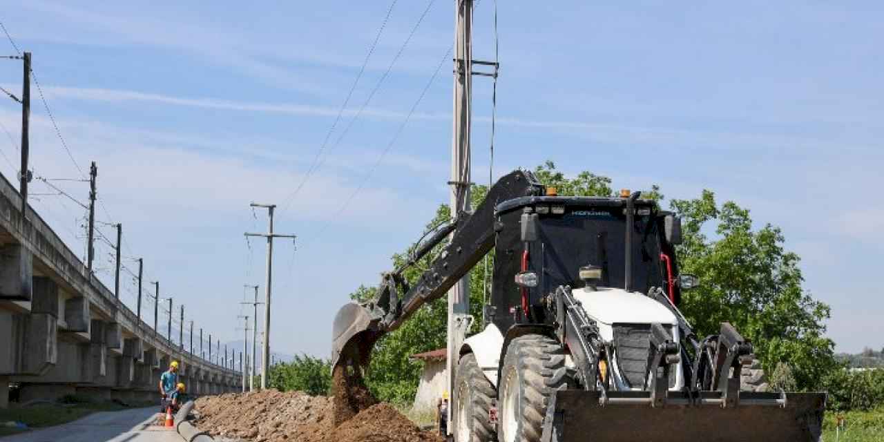 Sakarya'da 4 bin 500 metrelik yeni altyapı hattında çalışmalar sürüyor