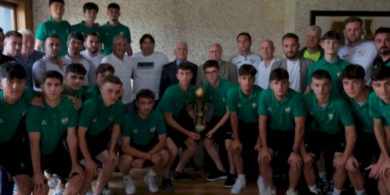 Yeşil Beyazlı şampiyonlar Özlüce'de