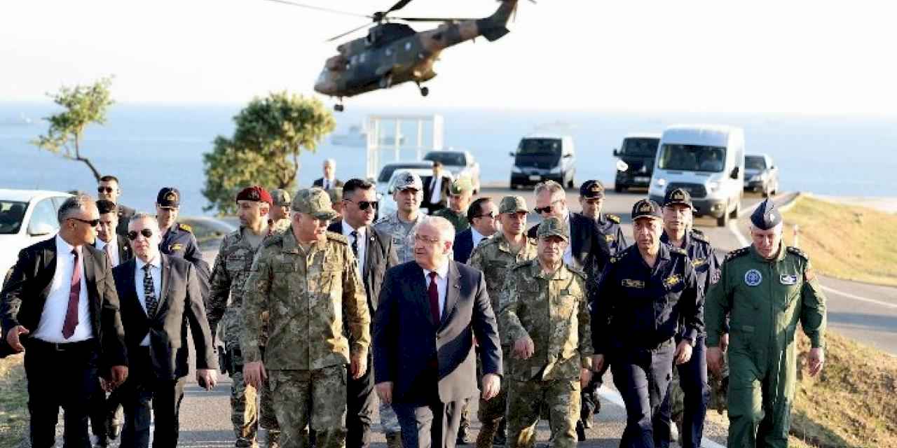 Bakan Yaşar Güler  EFES-2024 Tatbikatı’nı denetledi