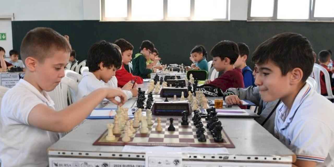 Bursa Osmangazi’de minik 'şah-mat'çılar ödüllendirildi