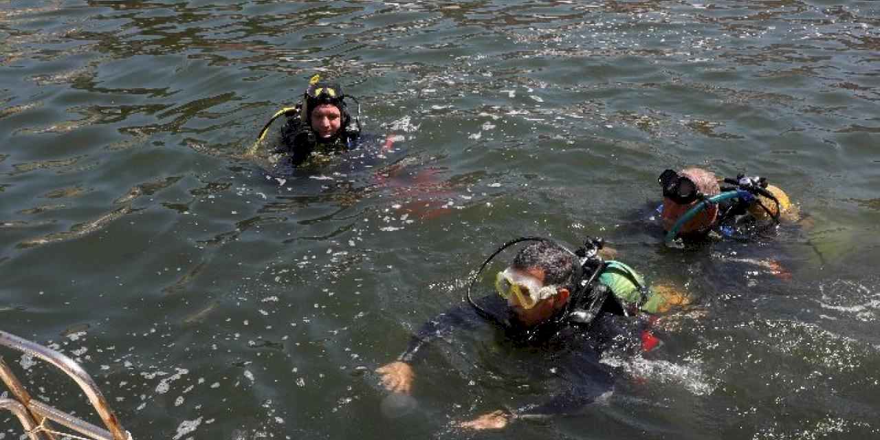 Başkan Deviren deniz dibi temizliğine katıldı