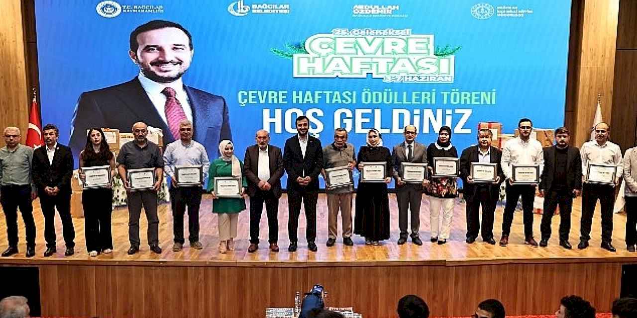 Bağcılar'da sıfır atık defilesi düzenlendi