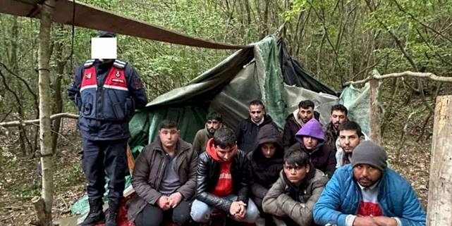 Edirne Meriç’te 11 göçmen yakalandı