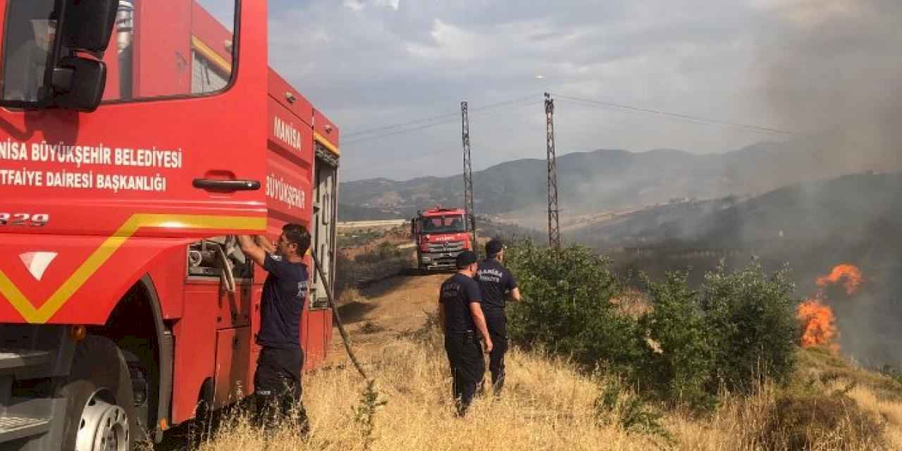 Manisa Turgutlu'daki yangın kontrol altında