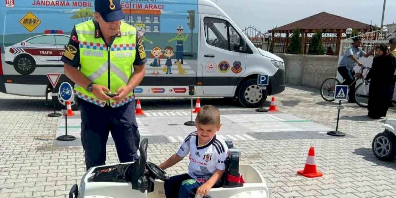 Özel öğrencilere trafik güvenliği eğitimi