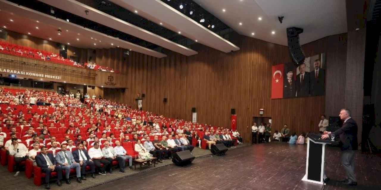 Başkan Büyükakın, personelle bayramlaştı