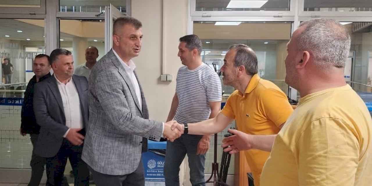 Başkan Sezer çalışma arkadaşlarının bayramını kutladı