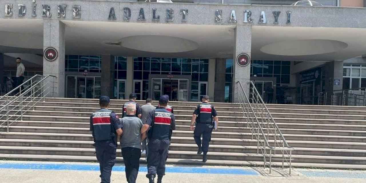 Aranan iki kişi Edirne Keşan'da yakalandı