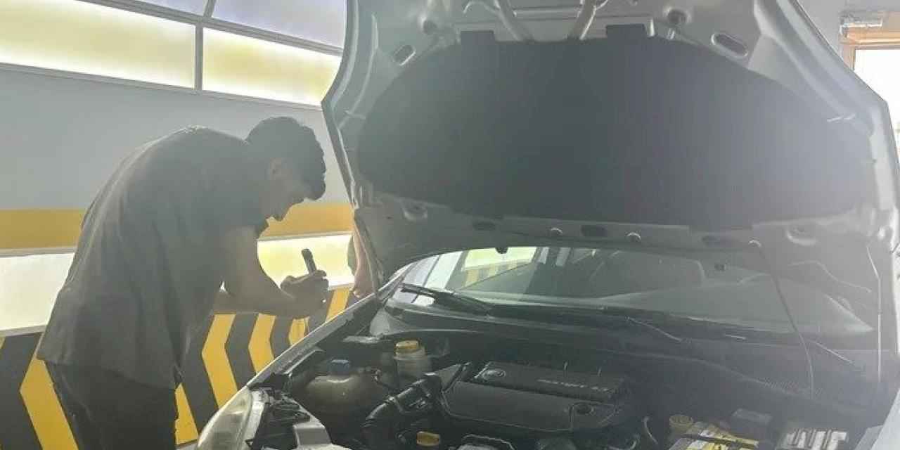 Enkaz altındaki araçlarla yapılan change vurgununa dikkat