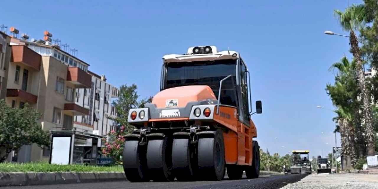 Muratpaşa'da Lara Caddesi yenilendi