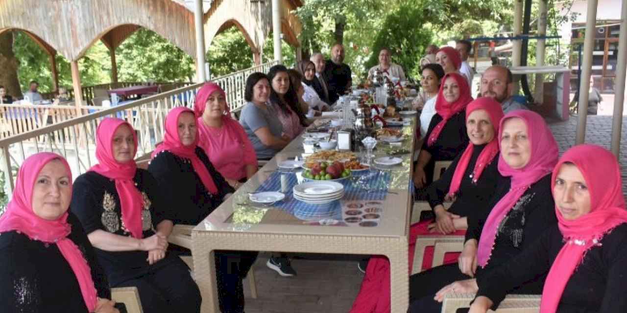 Hamamlıkızık Kadınları Kooperatifi'ne protokol ziyareti