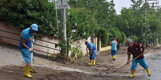 Yıldırım'da yağmur mesaisi