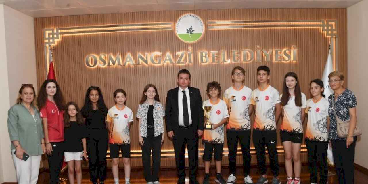 Türkiye ikincisi sporculardan Başkan Aydın’a ziyaret