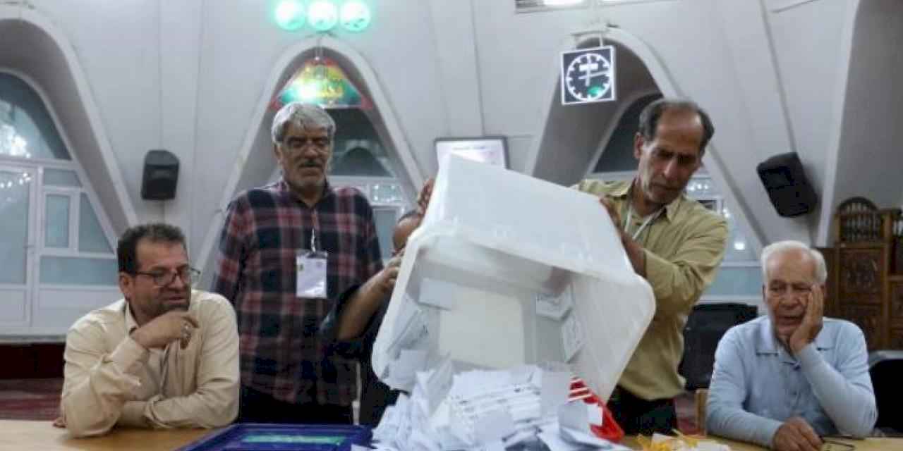 İran'da zafer Pezeşkiyan'ın