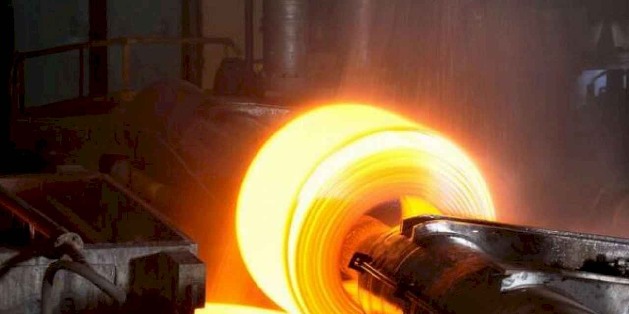 Sanayi üretimi yıllık 0,1 azaldı