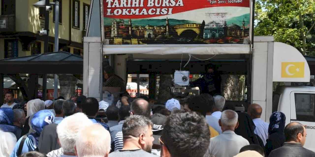 Osmangazi’de 15 Temmuz şehitleri için lokma ikramı