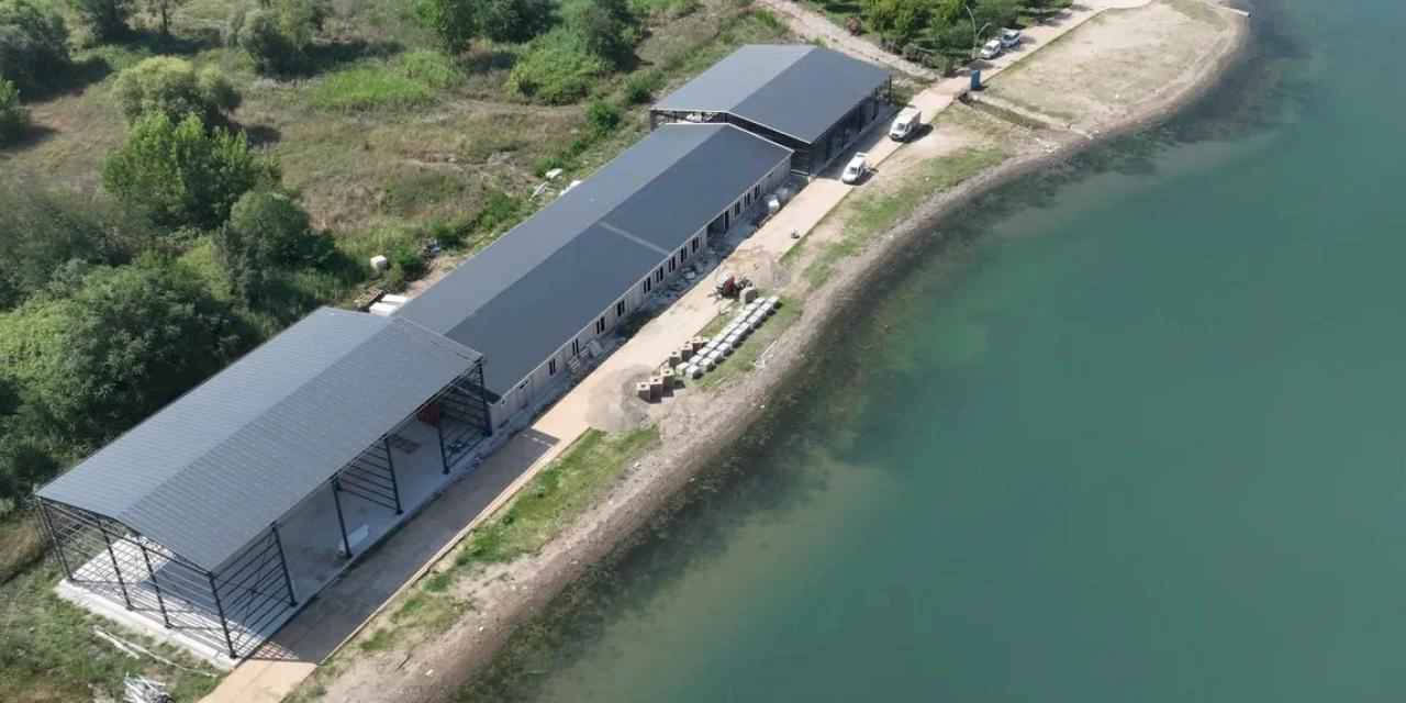 Başiskele Su Sporları'nda çatı imalatı tamam