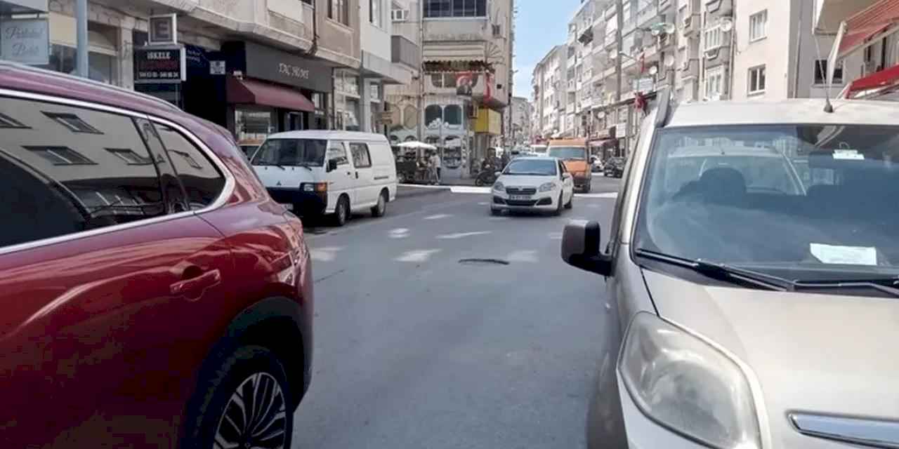 Mudanya’da gelişi güzel park eden araçlar trafiği zor durumda bırakıyor
