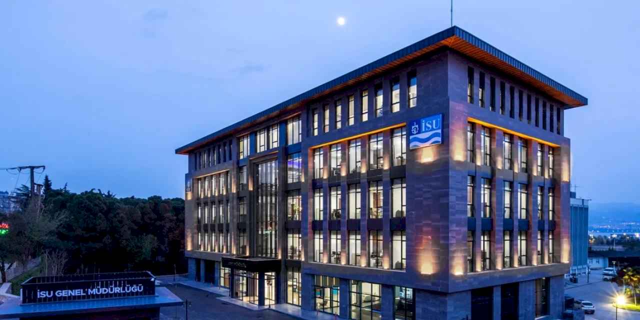 Darıca'da halk plajına kanalizasyon karıştığı iddialarına açıklama