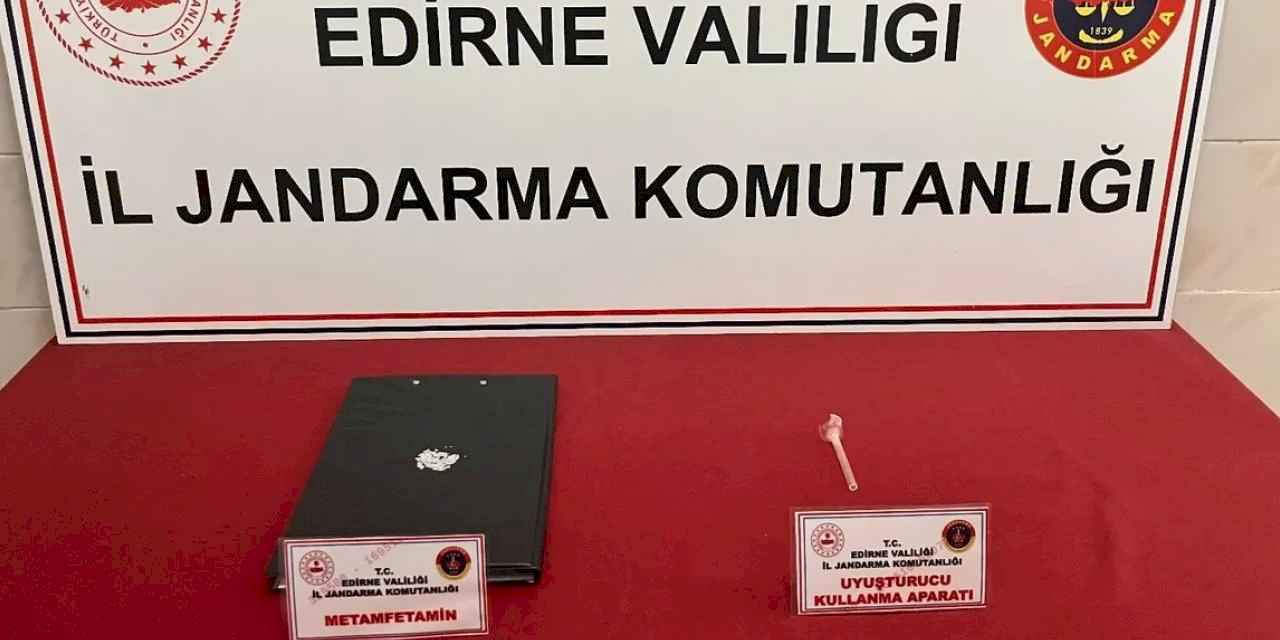 Enez'de uyuşturucu ele geçirdi!