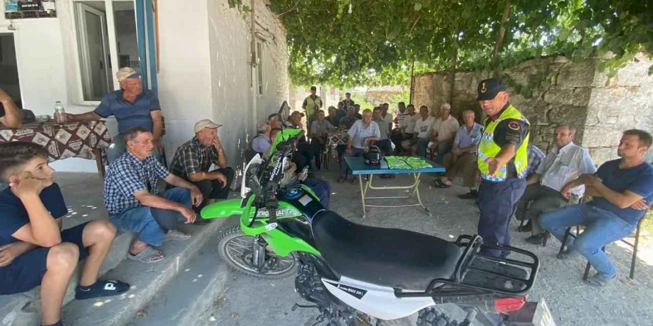 Jandarma Keşan'da trafik bilinci oluşturuyor