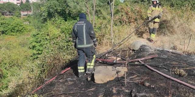 Bursa Yıldırım'daki ot yangını korkuttu