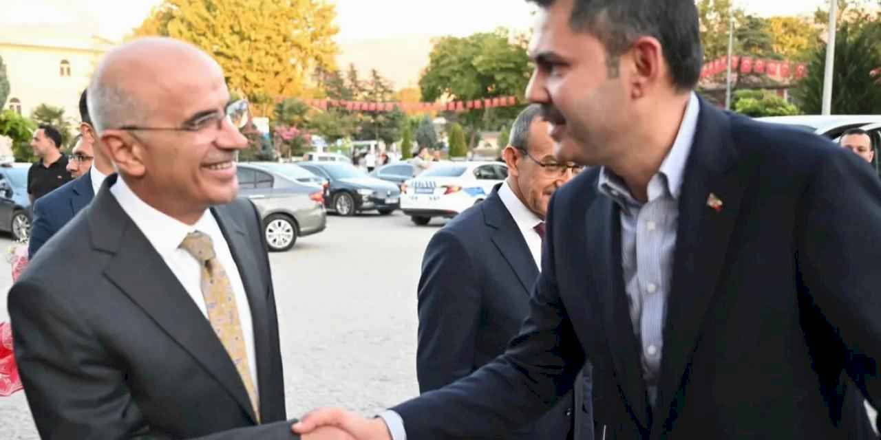 Bakan Kurum Malatya Büyükşehir Belediye Başkanı Sami Er’i ziyaret etti