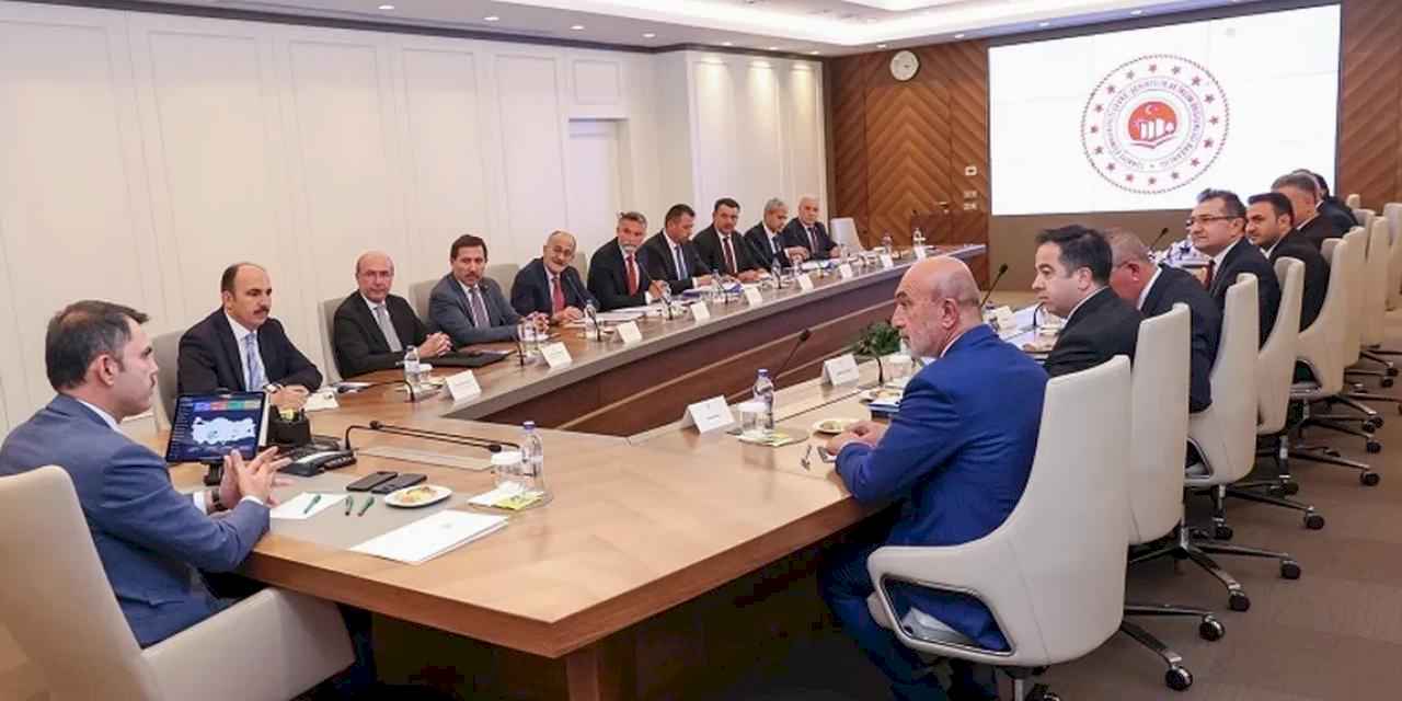 Konyalı başkanlardan Bakan Kurum'a ziyaret