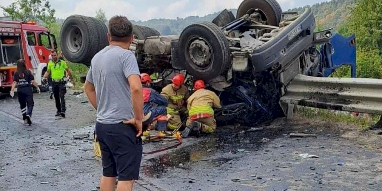 Bolu Dağı’nda feci kaza: 2 kişi hayatını kaybetti  
