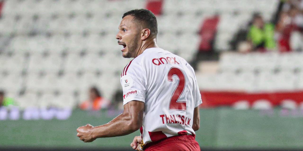 Antalyaspor 3 - 2 Atakaş Hatayspor (Maç Sonucu) Antalya geriden gelerek maçı kazandı!