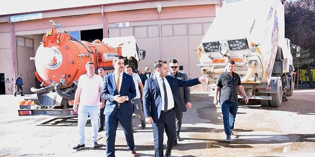 Kahramankazan Belediye Başkanı Selim Çırpanoğlu, Fen İşleri Müdürlüğü personeli ile kahvaltı etkinliğinde bir araya geldi.