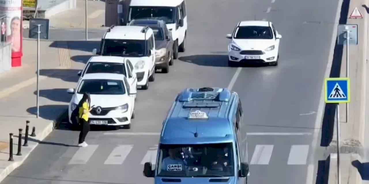 Bakan Yerlikaya 'yaya geçitleri'ne dikkati çekti... 2,9 milyon araç denetlendi