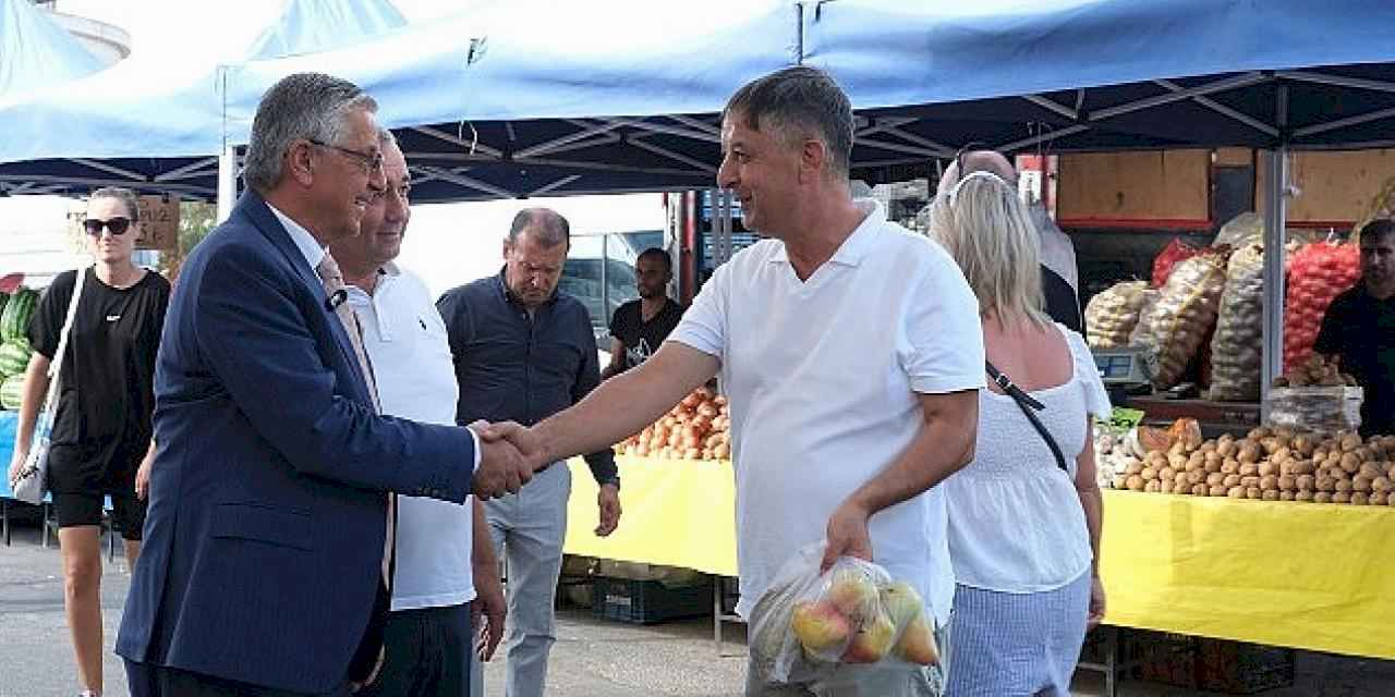 Başkan Topaloğlu pazar esnafıyla bir araya geldi